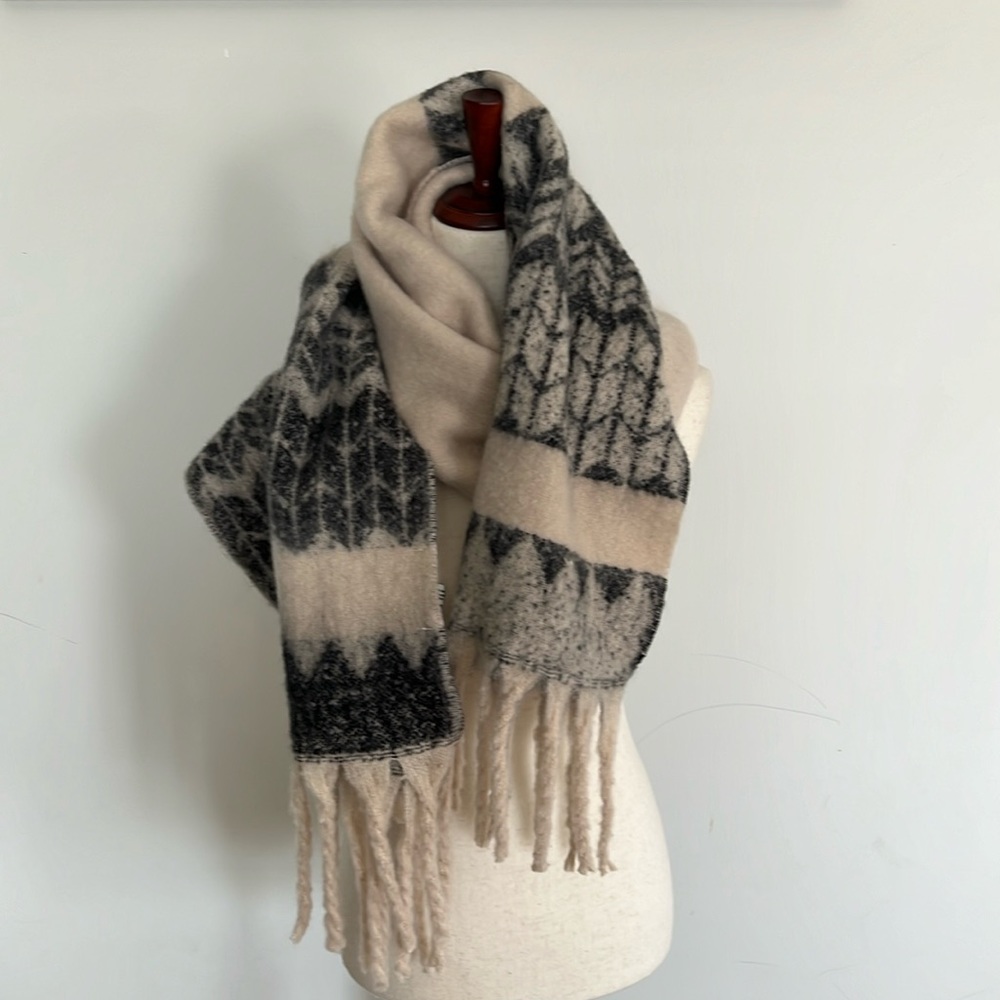 Michael Stars Scarf - Picture 1 of 2